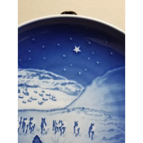 Royal Copenhagen Christmas In Greenland 1972 Plate Porcelain Denmark Vintage - Picture 9 of 11